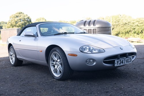 2001 Jaguar XK8 Convertible till salu (bild 13 av 135)