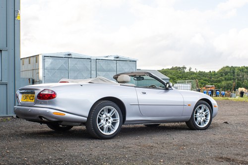 2001 Jaguar XK8 Convertible till salu (bild 12 av 135)