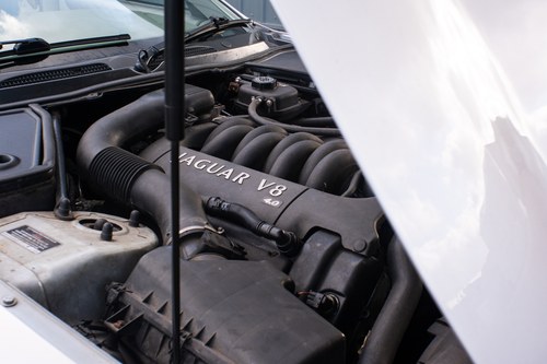 2001 Jaguar XK8 Convertible till salu (bild 116 av 135)