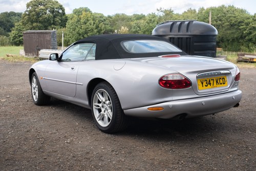 2001 Jaguar XK8 Convertible till salu (bild 25 av 135)
