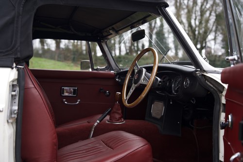 1968 MG MGC Roadster à venda (imagem 33 de 61)