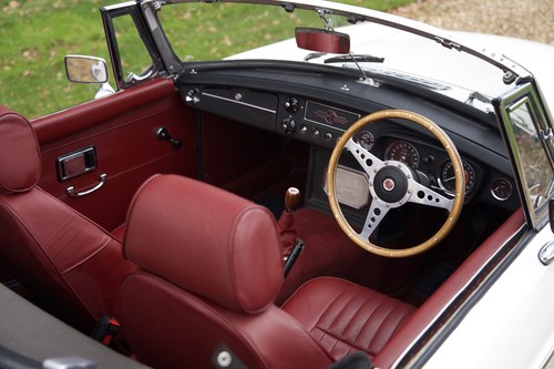 1968 MG MGC Roadster à venda (imagem 35 de 61)