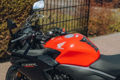 2013 Honda CBR500R Te koop (foto 8 van 38)