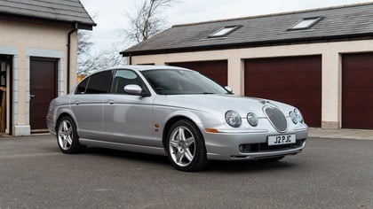 Jaguar S-Type R
