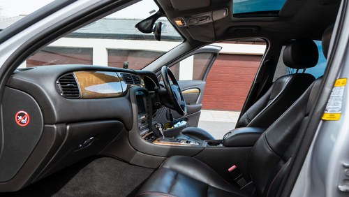 2002 Jaguar S-Type R à venda (imagem 144 de 179)