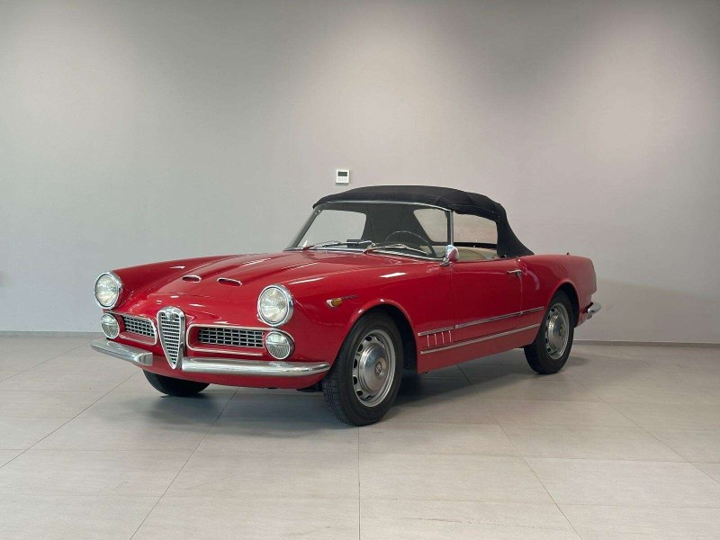1961 Alfa Romeo 2000 - 1 1961 Alfa Romeo 2000 - 1