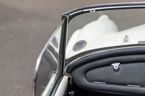 1991 Daimler SP250 ‘Dart’ B-Spec RHD zum Verkauf (Bild 23 von 91)