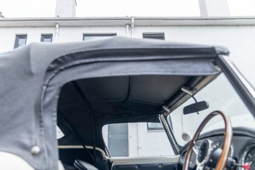 1991 Daimler SP250 ‘Dart’ B-Spec RHD zum Verkauf (Bild 48 von 91)