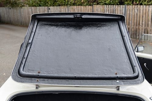1991 Daimler SP250 ‘Dart’ B-Spec RHD zum Verkauf (Bild 52 von 91)