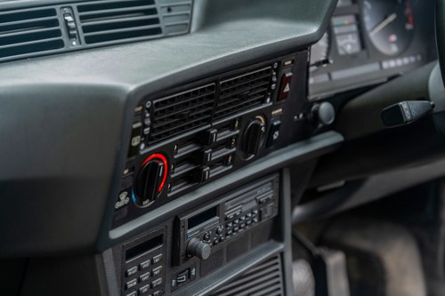 1986 BMW M635CSi zum Verkauf (Bild 60 von 197)
