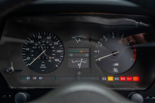 1986 BMW M635CSi zum Verkauf (Bild 66 von 197)