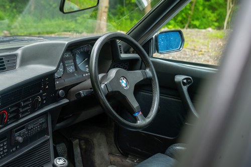 1986 BMW M635CSi zum Verkauf (Bild 37 von 197)