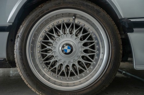 1986 BMW M635CSi zum Verkauf (Bild 35 von 197)