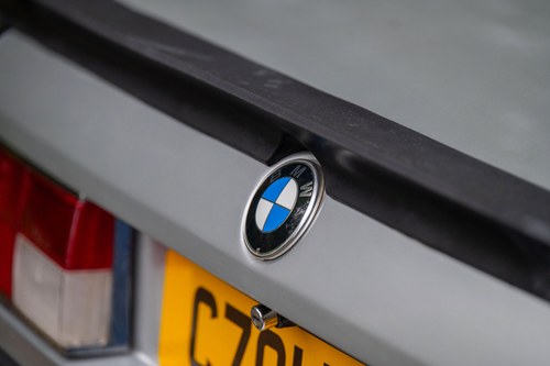 1986 BMW M635CSi zum Verkauf (Bild 156 von 197)