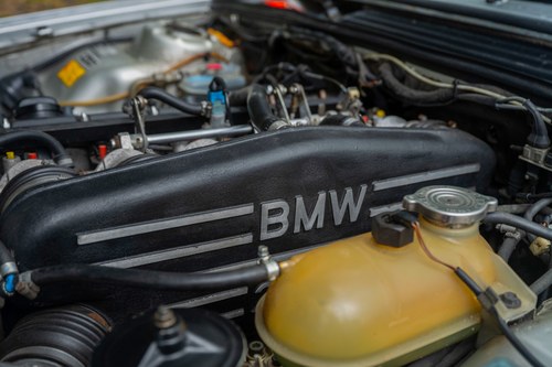 1986 BMW M635CSi zum Verkauf (Bild 162 von 197)