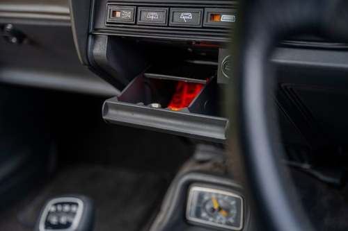 1987 Ford Capri 280 'Brooklands' till salu (bild 72 av 214)