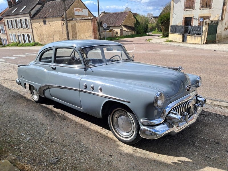 1952 Buick Coupé 2 portes Sedan - 1 1952 Buick Coupé 2 portes Sedan - 1