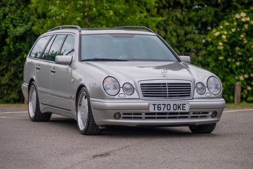 1999 Mercedes-Benz E55 AMG Estate Avantgarde à vendre (picture 2 of 200)