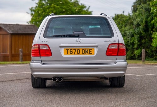 1999 Mercedes-Benz E55 AMG Estate Avantgarde à vendre (picture 18 of 200)