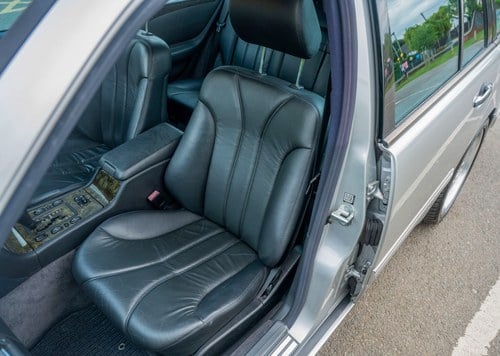 1999 Mercedes-Benz E55 AMG Estate Avantgarde à vendre (picture 44 of 200)