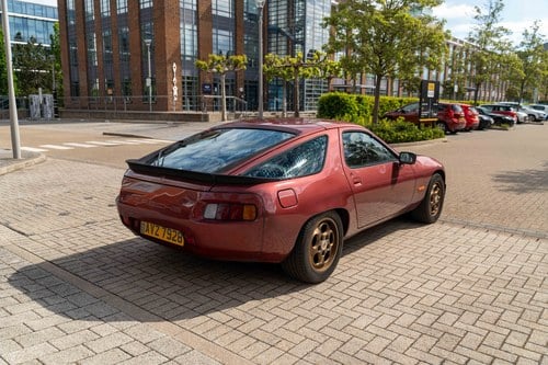 1986 Porsche 928 S2 zum Verkauf (Bild 9 von 114)