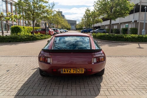 1986 Porsche 928 S2 zum Verkauf (Bild 11 von 114)