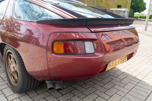 1986 Porsche 928 S2 zum Verkauf (Bild 79 von 114)