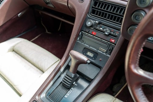 1986 Porsche 928 S2 zum Verkauf (Bild 12 von 114)