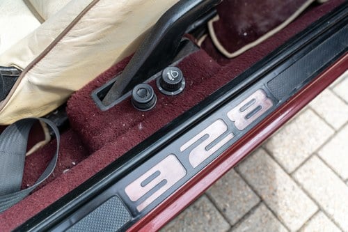 1986 Porsche 928 S2 zum Verkauf (Bild 41 von 114)