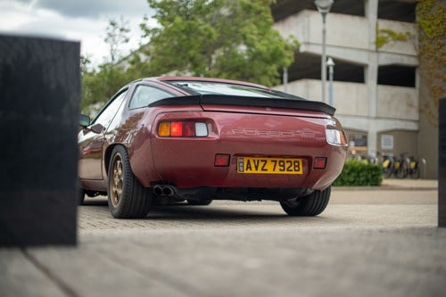 1986 Porsche 928 S2 zum Verkauf (Bild 66 von 114)