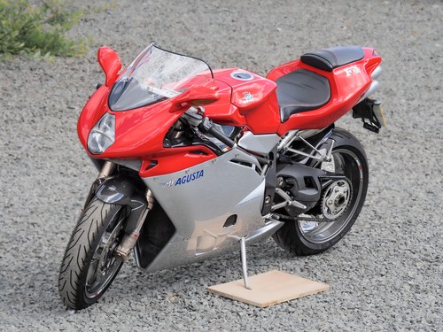 2001 MV Agusta F4 750 S till salu (bild 19 av 90)