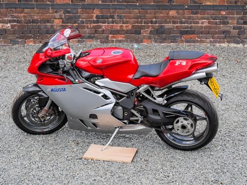 2001 MV Agusta F4 750 S till salu (bild 24 av 90)