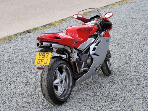 2001 MV Agusta F4 750 S till salu (bild 28 av 90)