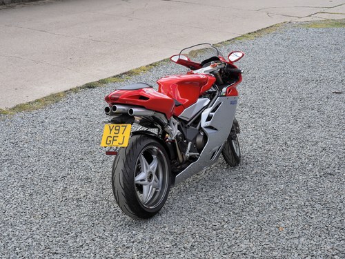 2001 MV Agusta F4 750 S till salu (bild 29 av 90)
