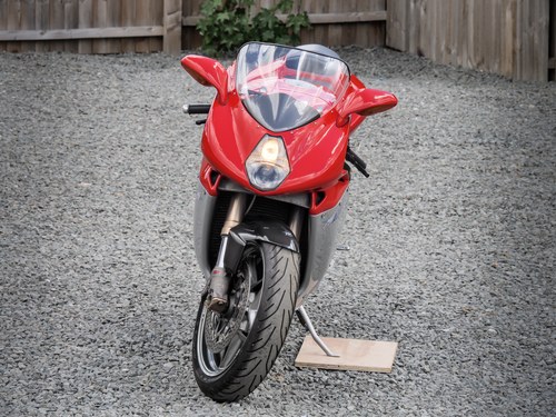2001 MV Agusta F4 750 S till salu (bild 34 av 90)