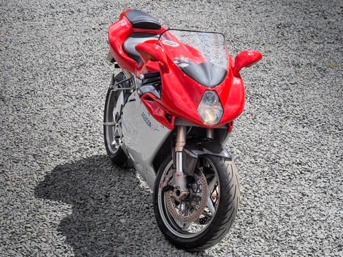 2001 MV Agusta F4 750 S till salu (bild 35 av 90)
