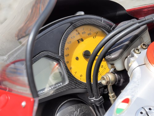 2001 MV Agusta F4 750 S till salu (bild 53 av 90)