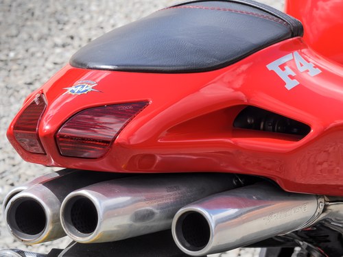 2001 MV Agusta F4 750 S till salu (bild 58 av 90)
