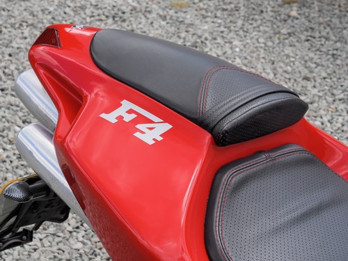 2001 MV Agusta F4 750 S till salu (bild 62 av 90)