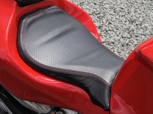 2001 MV Agusta F4 750 S till salu (bild 63 av 90)