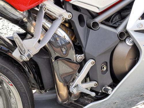 2001 MV Agusta F4 750 S till salu (bild 72 av 90)
