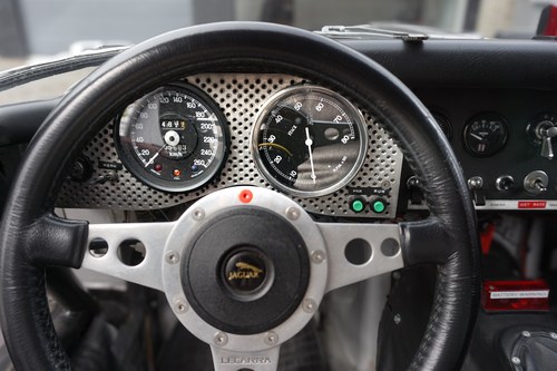 1965 Jaguar E-Types Series 1 FIA-Approved Street Legal Race Car till salu (bild 28 av 65)