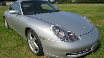 Porsche 911 Carrera 4