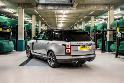 Image 4 pour 2015 Land Rover Range Rover SVR L405