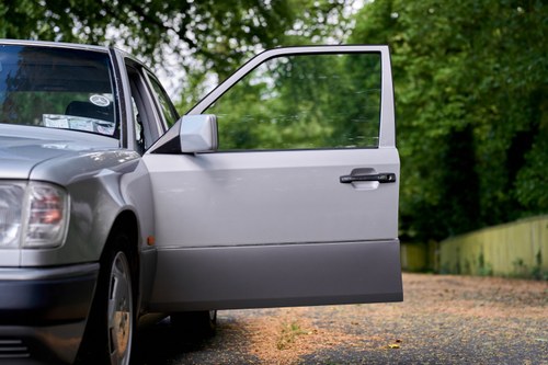 1990 Mercedes-Benz E300 Turbo Technics W124 Te koop (foto 59 van 142)