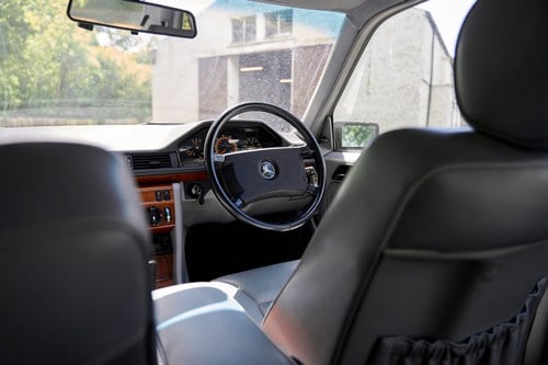 1990 Mercedes-Benz E300 Turbo Technics W124 Te koop (foto 38 van 142)