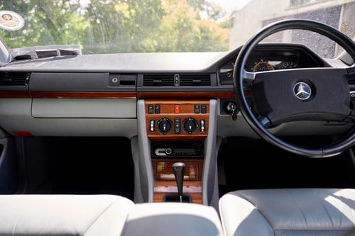 1990 Mercedes-Benz E300 Turbo Technics W124 Te koop (foto 25 van 142)