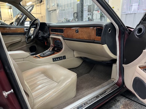 1988 Daimler XJ40 En venta (imagen 26 de 89)