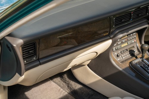 1995 Jaguar XJ6 Sport Auto 58k miles till salu (bild 21 av 139)
