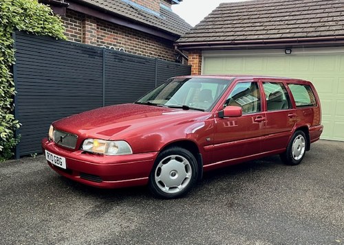 1998 Volvo V70 2.5 10v Auto For Sale (picture 1 of 148)